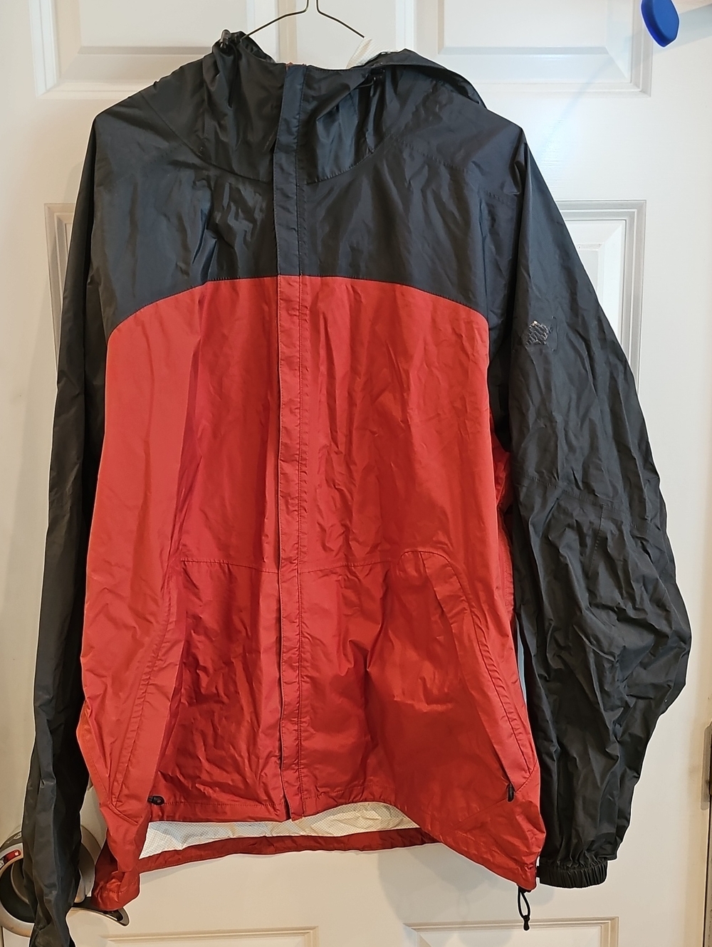 Eastern Mountain Sports Men's Black and Burnt Orange Hooded Windbreaker Jacket X
